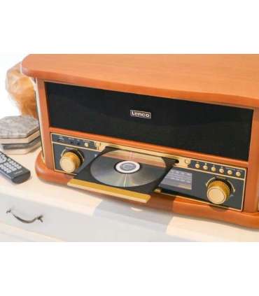 Retro-muusikakeskus vinüülplaadi- ja kassetimängijaga Lenco TCD2551WD
