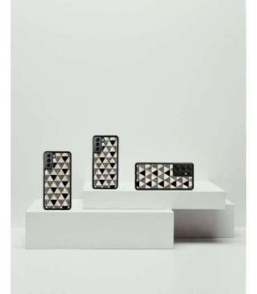 iKins case for Samsung Galaxy S21+ pyramid black