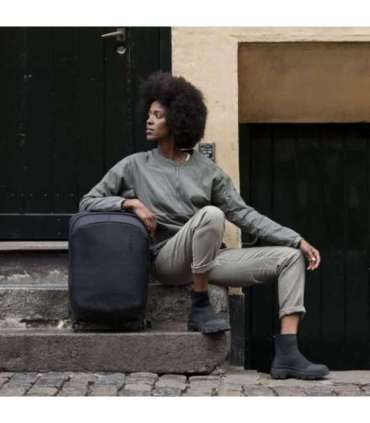 Thule 5046 Subterra 2 carry on spinner Black