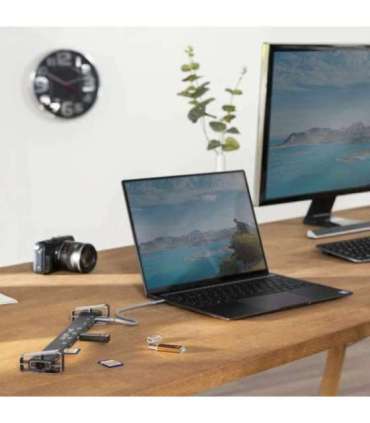 Hama 00200103 USB C Docking Station 9 Ports
