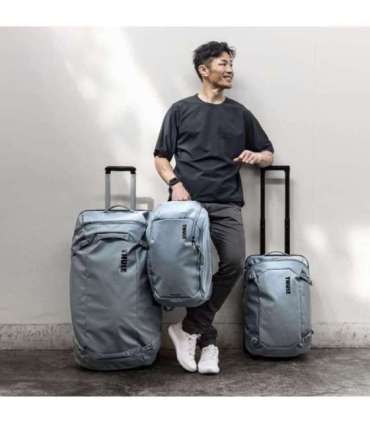Thule 4986 Chasm Carry on Wheeled Duffel Bag 40L Pond Gray