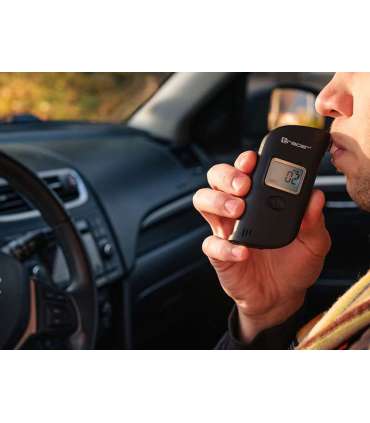 Tracer 47556 BreathEZ-1 Alcohol Tester