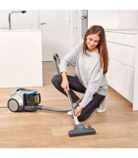 Bagless vacuum cleaner Black+Decker BXVML700E (700W)