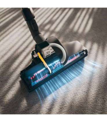 Miele Blizzard CX1 Cat & Dog Bagless hoover Mango red