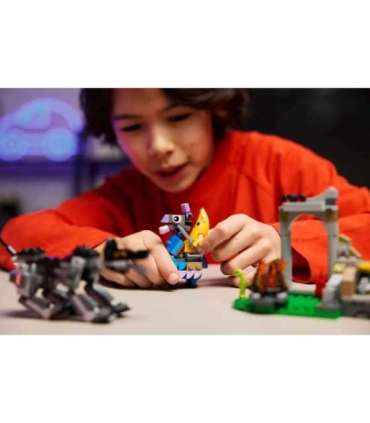 LEGO FORTNITE 77075 Peely & Sparkplug's Camp