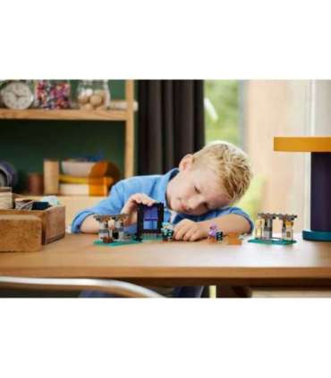 LEGO MINECRAFT 21252 The Armory