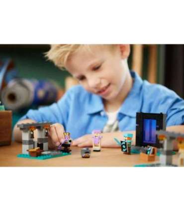 LEGO MINECRAFT 21252 The Armory