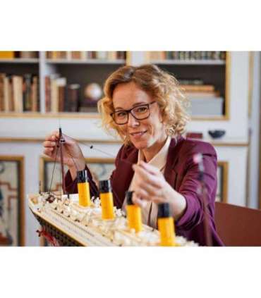 LEGO ICONS 10294 LEGO TITANIC