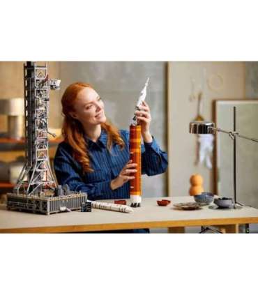 LEGO ICONS 10341 NASA Artemis Space Launch System