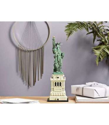 LEGO ARCHITECTURE 21042 STATUE OF LIBERTY