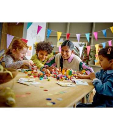 LEGO CLASSIC 11029 CREATIVE PARTY BOX