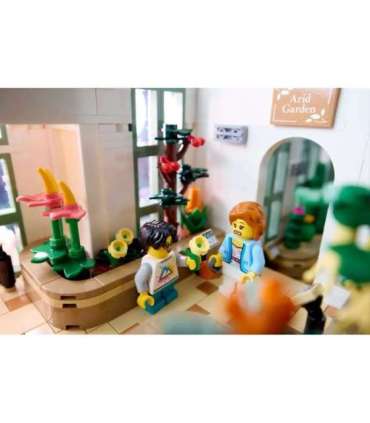 LEGO IDEAS 21353 Botanical Garden