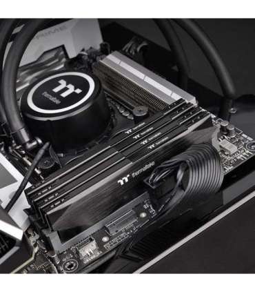 Thermaltake R021D408GX2-3600C18D memory module 16 GB 2 x 8 GB DDR4 3600 MHz