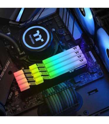 Thermaltake R009D408GX2-4400C19A memory module 16 GB 2 x 8 GB DDR4 4400 MHz
