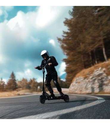 Motus Pro 10 Daytona scooter