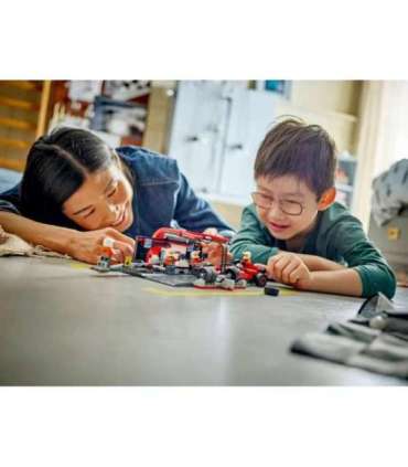 LEGO CITY 60443 F1 - Pit Stop & Pit Crew with Ferrari Car