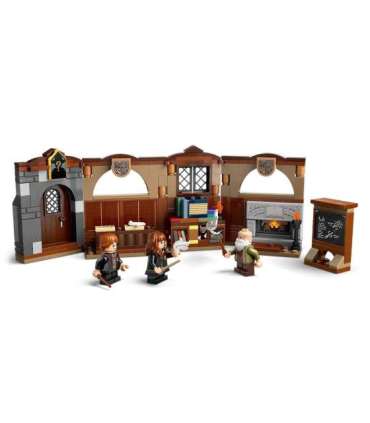 LEGO HARRY POTTER 76442 Hogwarts Castle - Charms Class