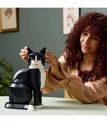LEGO IDEAS 21349 Tuxedo Cat