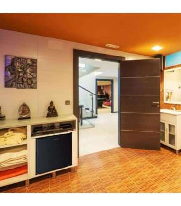 Manta MM515PBK Fridge 46L Black