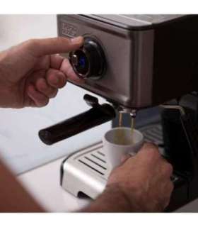 Espresso coffee maker Black+Decker BXCO1200E (1200W)