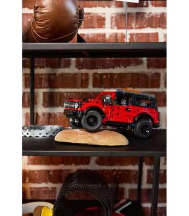 LEGO TECHNIC 42213 Ford Bronco SUV