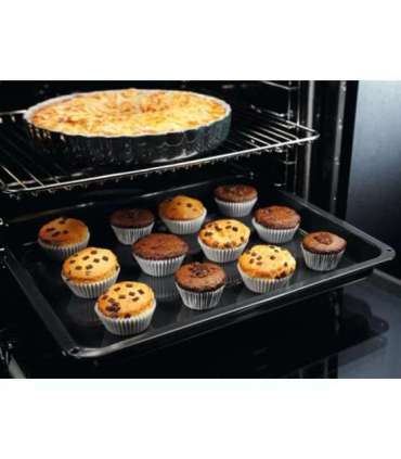 Oven with catalytic converter Electrolux EOF5C50BZ 65 L black