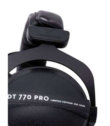Beyerdynamic DT 770 PRO 250 OHM Black Limited Edition - closed studio headphones