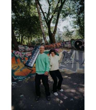 Casio CT-S100 digital piano 61 keys Black, White