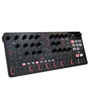 IK Multimedia Uno Synth Pro X - analogue synthesiser