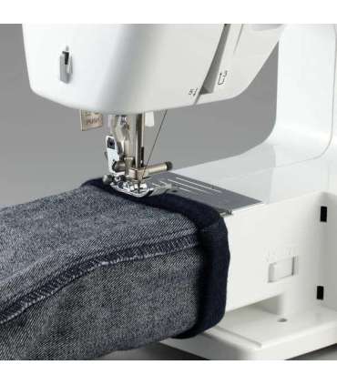 SEWING MACHINE BROTHER HF37