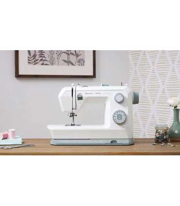Husqvarna Onyx 15 sewing machine