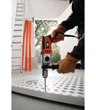 1100W 13mm BLACK+DECKER hammer drill