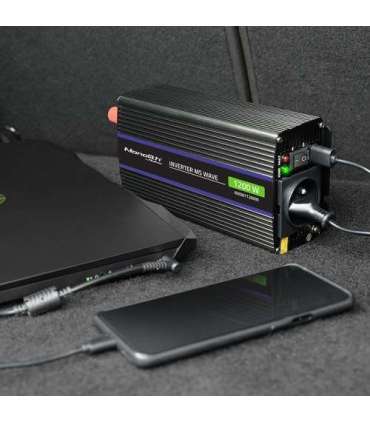 Qoltec Monolith power adapter/inverter Auto/Indoor 600 W Black