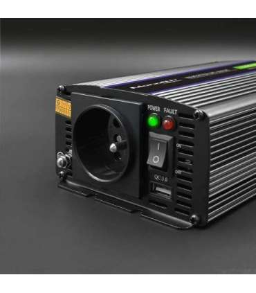 Qoltec Monolith power adapter/inverter Auto/Indoor 600 W Black