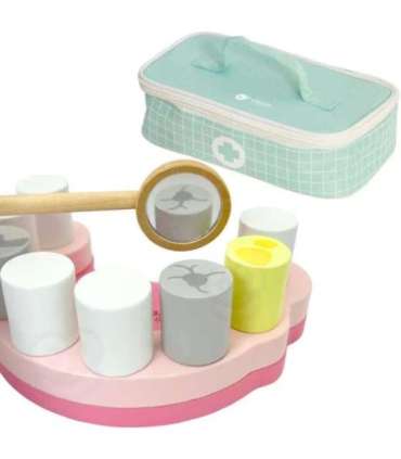 CLASSIC WORLD Набор маленького дантиста — чемоданчик врача, 18 шт.