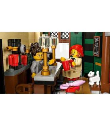 LEGO ICONS 10350 Tudor Corner