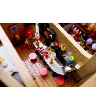 LEGO ICONS 10350 Tudor Corner