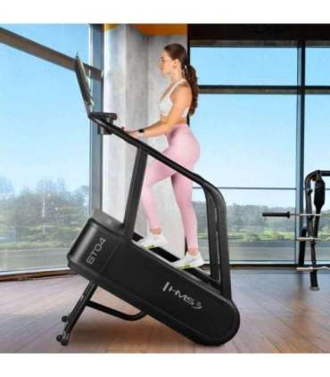 ST04 HMS poolprofessionaalsed treeningtrepid