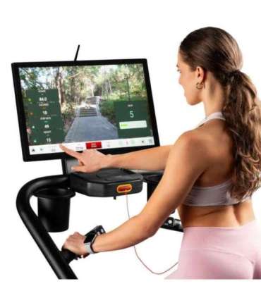 ST04 HMS poolprofessionaalsed treeningtrepid