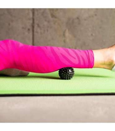 BLP01 черный шипованный массажный мяч HMS