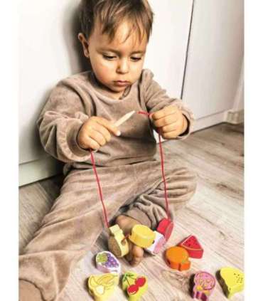 CLASSIC WORLD puidust nöörimishelmed - puuviljad, 13 tk