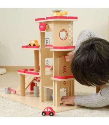 VIGA puidust parkla mänguautodele koos liftiga, 4 autot ja helikopter