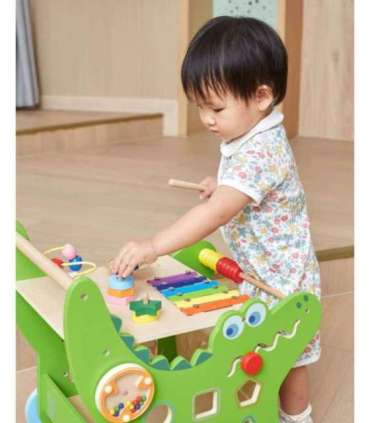 VIGA puidust hariv tõukemänguasi väike krokodill 12-ühes