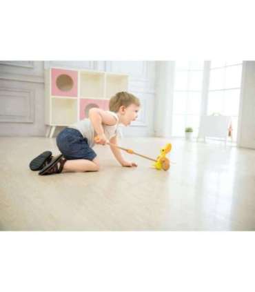 CLASSIC WORLD деревянная каталка-уточка для детей