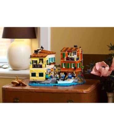 LEGO IDEAS 21359 Italian Riviera