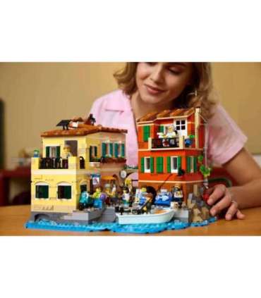 LEGO IDEAS 21359 Italian Riviera