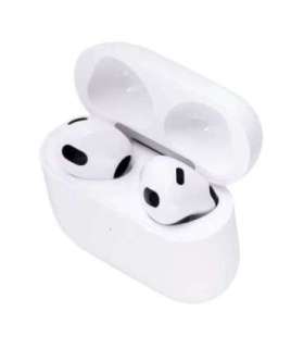 Apple AirPods (3rd generation) with Lightning Charging Case