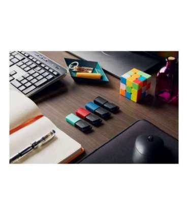 Kingston USB Flash Drive DataTraveler Exodia 128 GB USB 3.2 Gen 1 Black/Red