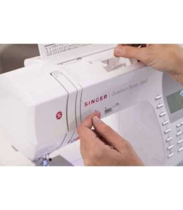 Singer Sewing Machine Quantum Stylist™ 9960 Number of stitches 600 Number of buttonholes 13 White