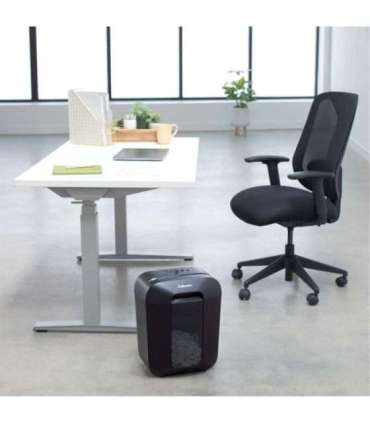 Cross-Cut LX45 Black Paper shredding Credit cards shredding Traditional